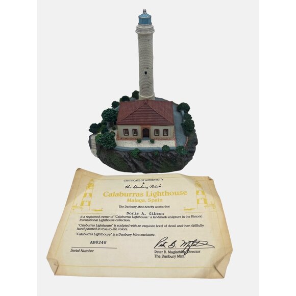 Danbury Mint Calaburras Lighthouse Spain Historic International Lighthouses - Picture 1 of 7